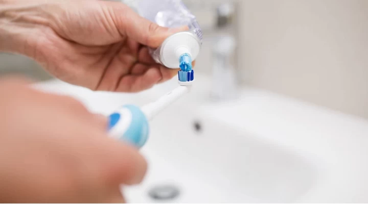 Can using an electric toothbrush harm the enamel of your teeth?