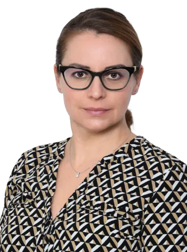 Szilvia Kalmár, D.D.