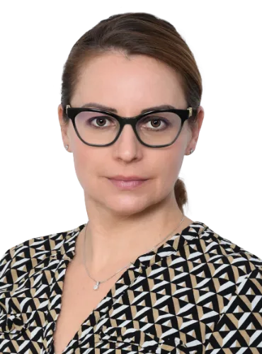 Dr. Kalmár Szilvia